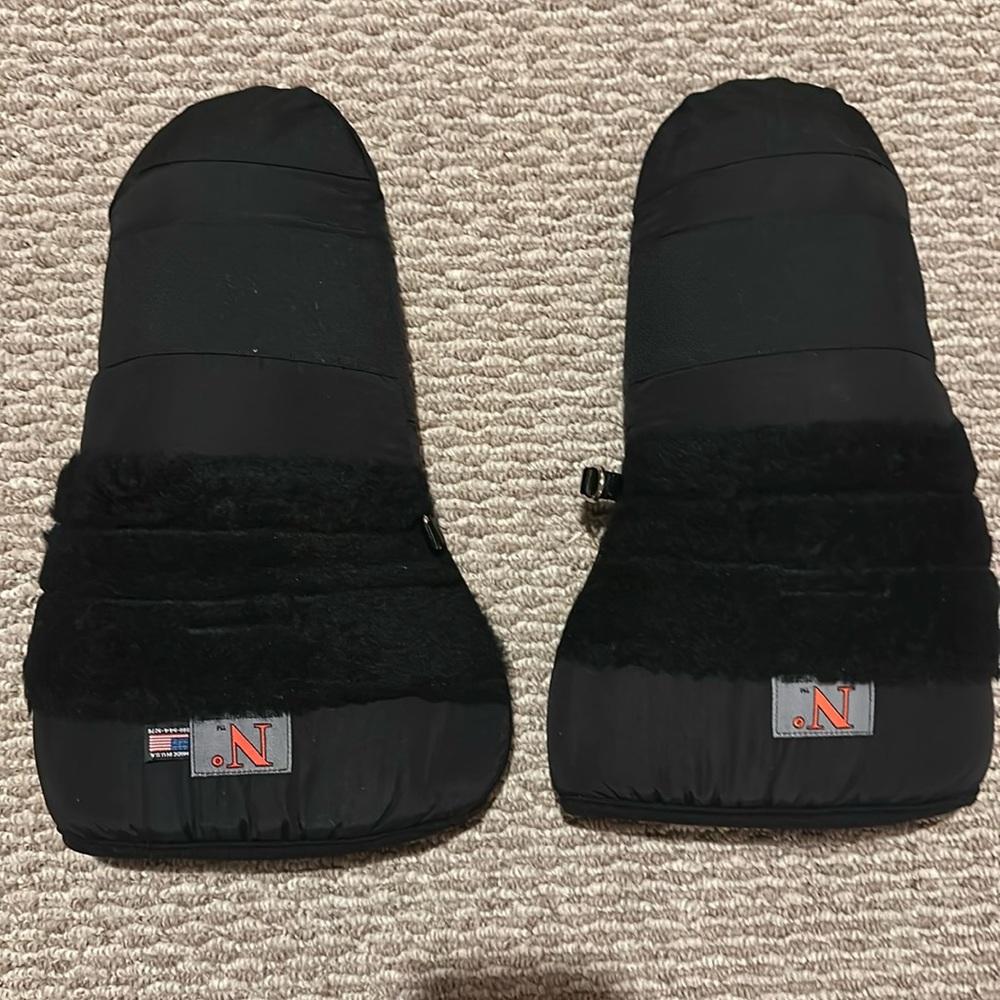 N Artic Mitten Medium